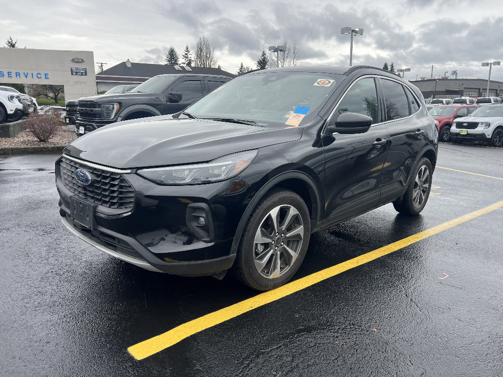 Certified 2025 Ford Escape Platinum