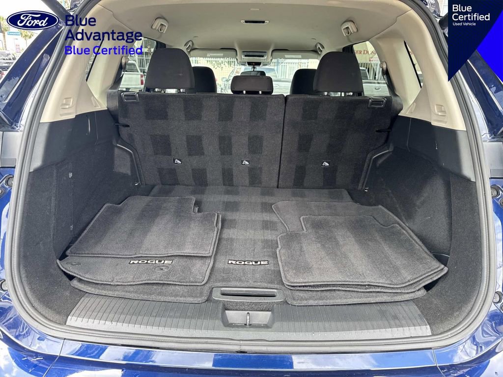Used 2024 Nissan Rogue SV FWD image 7