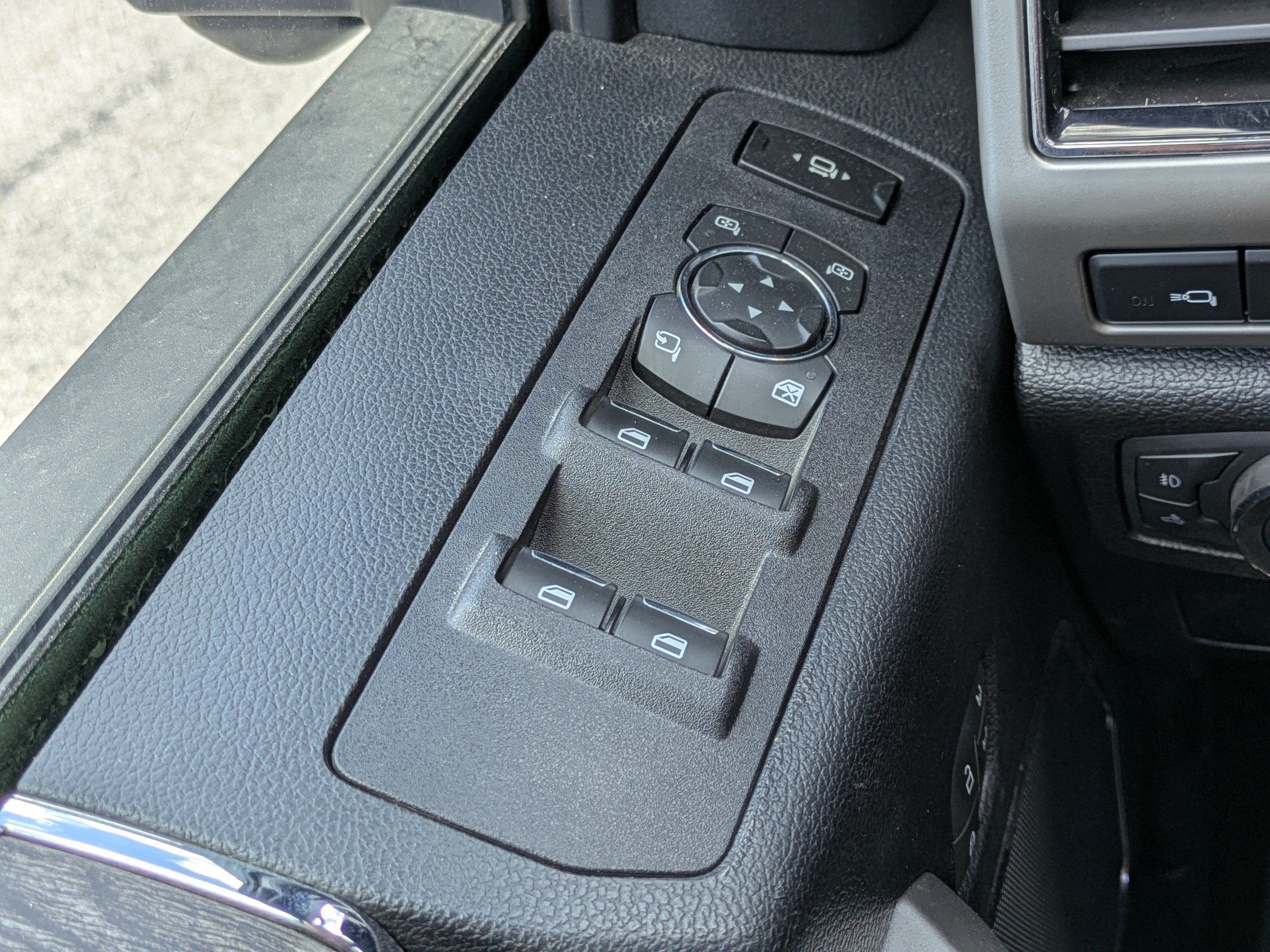 Certified 2020 Ford F250 Lariat AWD/4WD image 19