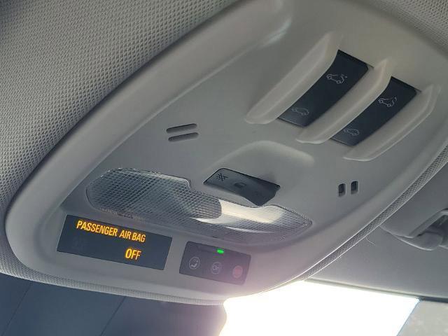 Used 2024 Chevrolet Trax LT w/ Sunroof Package image 18