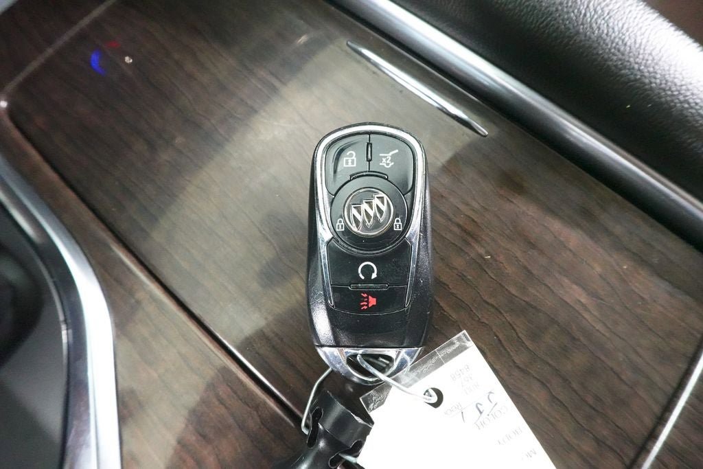 Used 2018 Buick Enclave Avenir w/ Avenir Technology Package AWD/4WD image 23