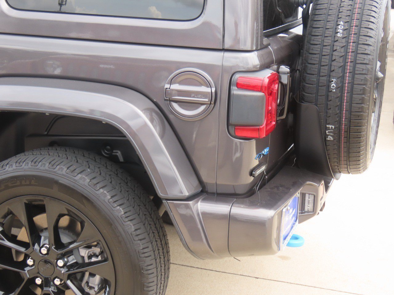 Used 2021 Jeep Wrangler Unlimited Sahara AWD/4WD image 15