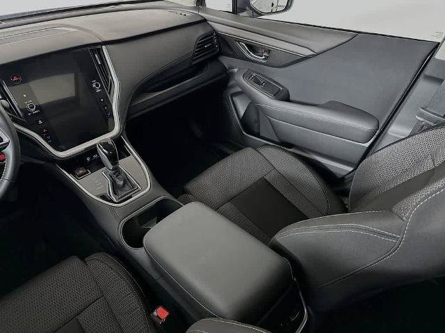 Used 2025 Subaru Outback Premium AWD/4WD image 11