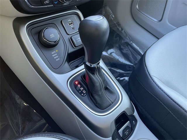 Used 2019 Jeep Compass Latitude image 24