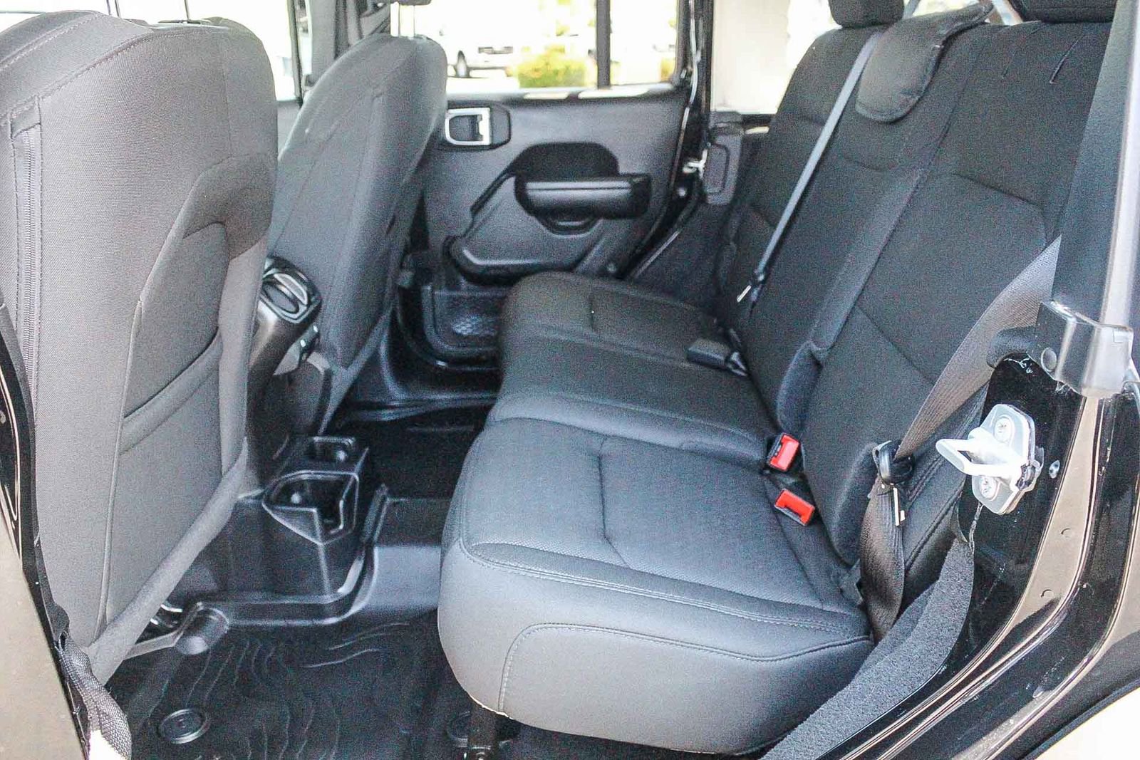 Used 2021 Jeep Wrangler Unlimited Sport AWD/4WD image 18