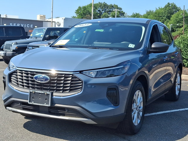 Certified 2023 Ford Escape Active w/ Tech Pack #1 AWD/4WD image 4