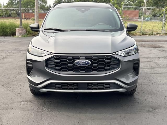 Certified 2023 Ford Escape ST-Line w/ Tech Pack #1 AWD/4WD image 8