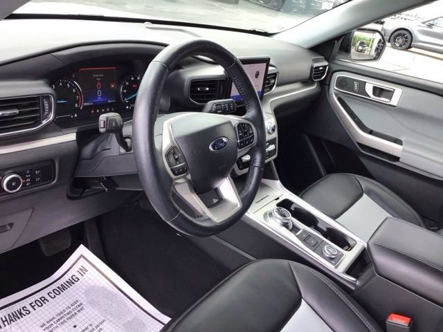 Certified 2023 Ford Explorer XLT w/ Equipment Group 202A AWD/4WD image 8