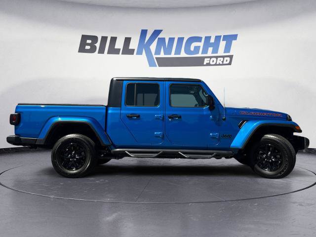 Used 2023 Jeep Gladiator Sport AWD/4WD image 6