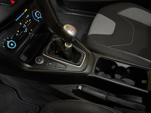 Certified 2017 Ford Focus ST FWD image 30