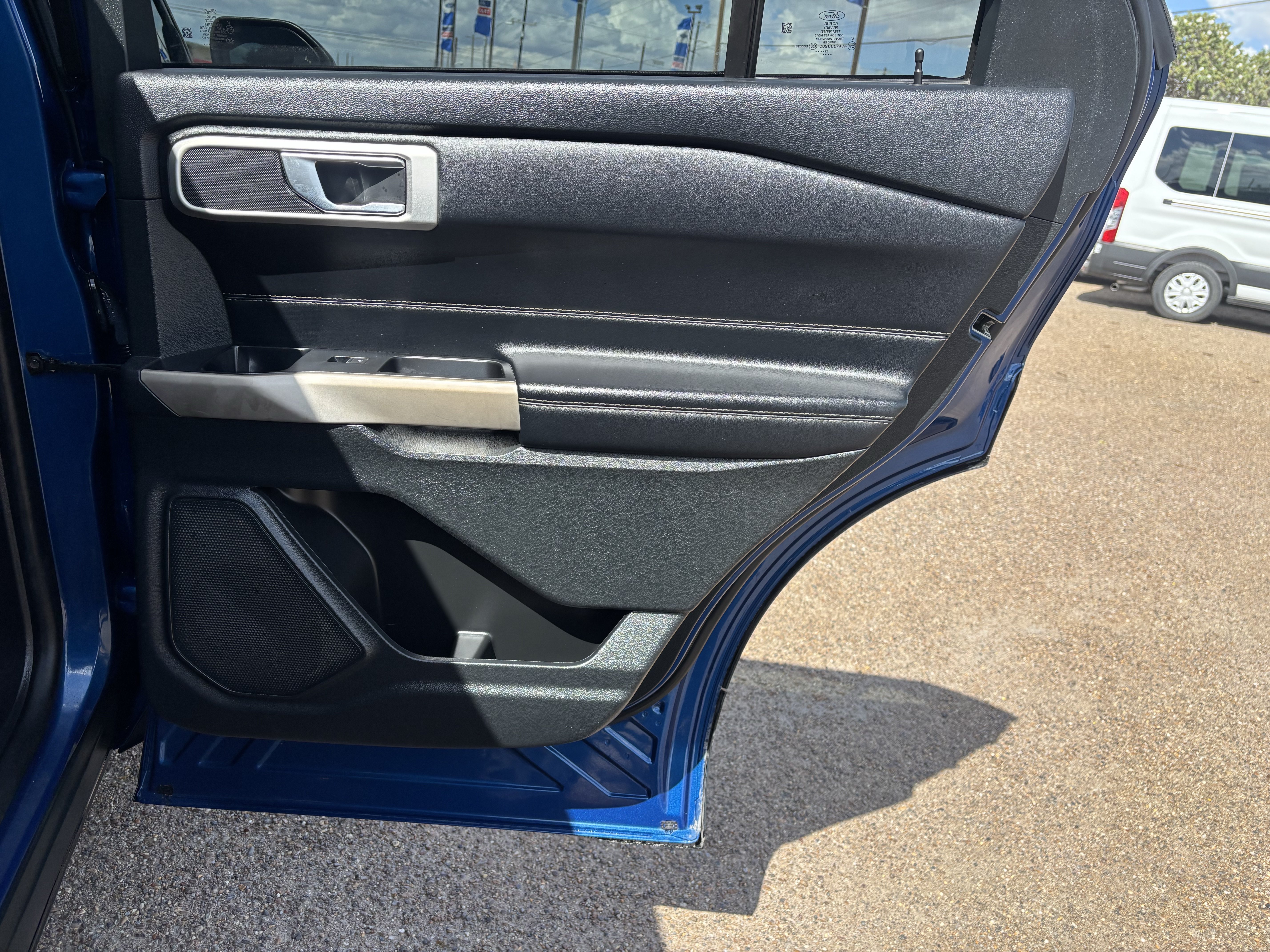 Certified 2022 Ford Explorer XLT RWD image 18