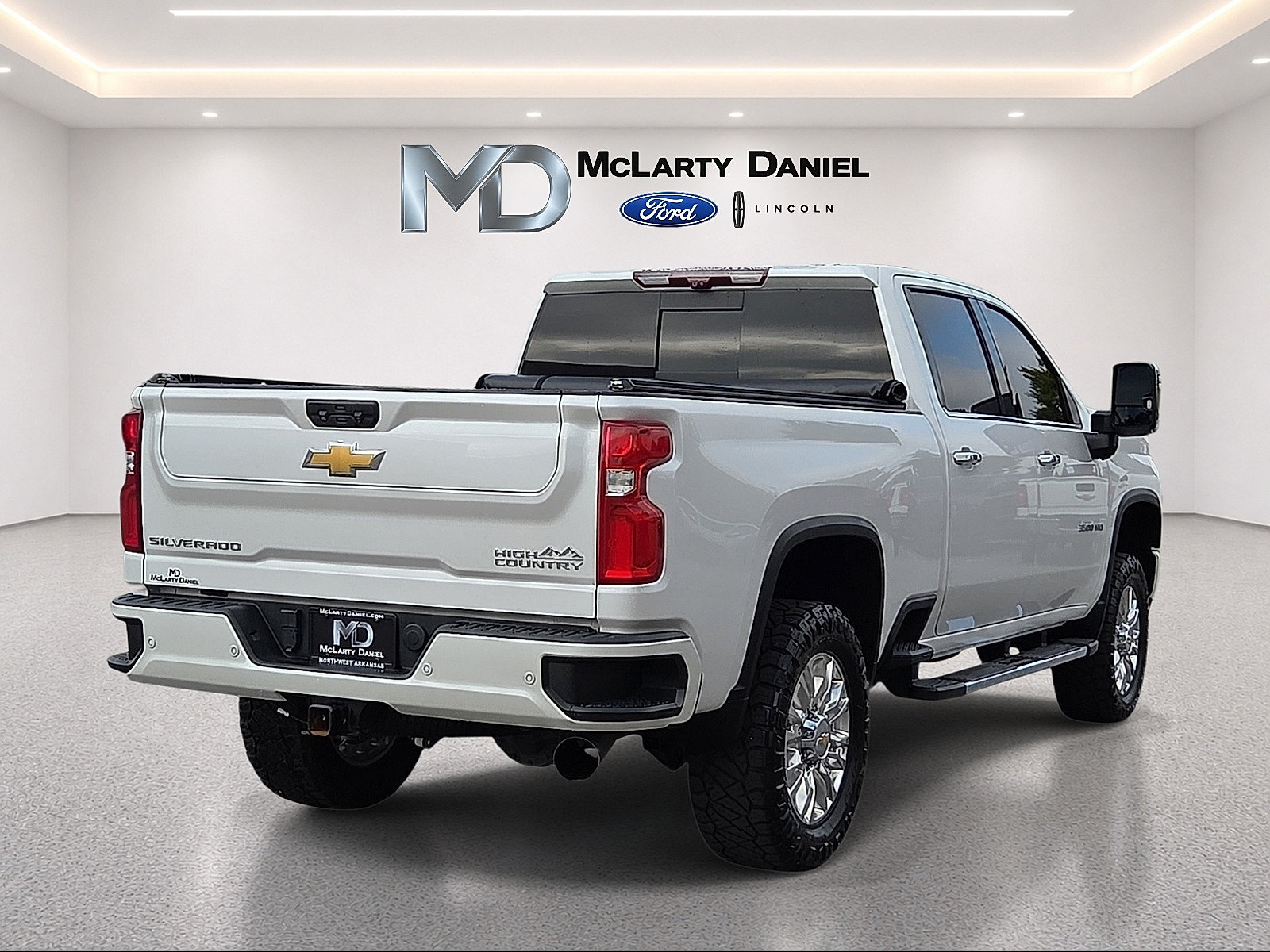 Used 2022 Chevrolet Silverado 3500 High Country w/ Z71 Off-Road Package AWD/4WD image 5