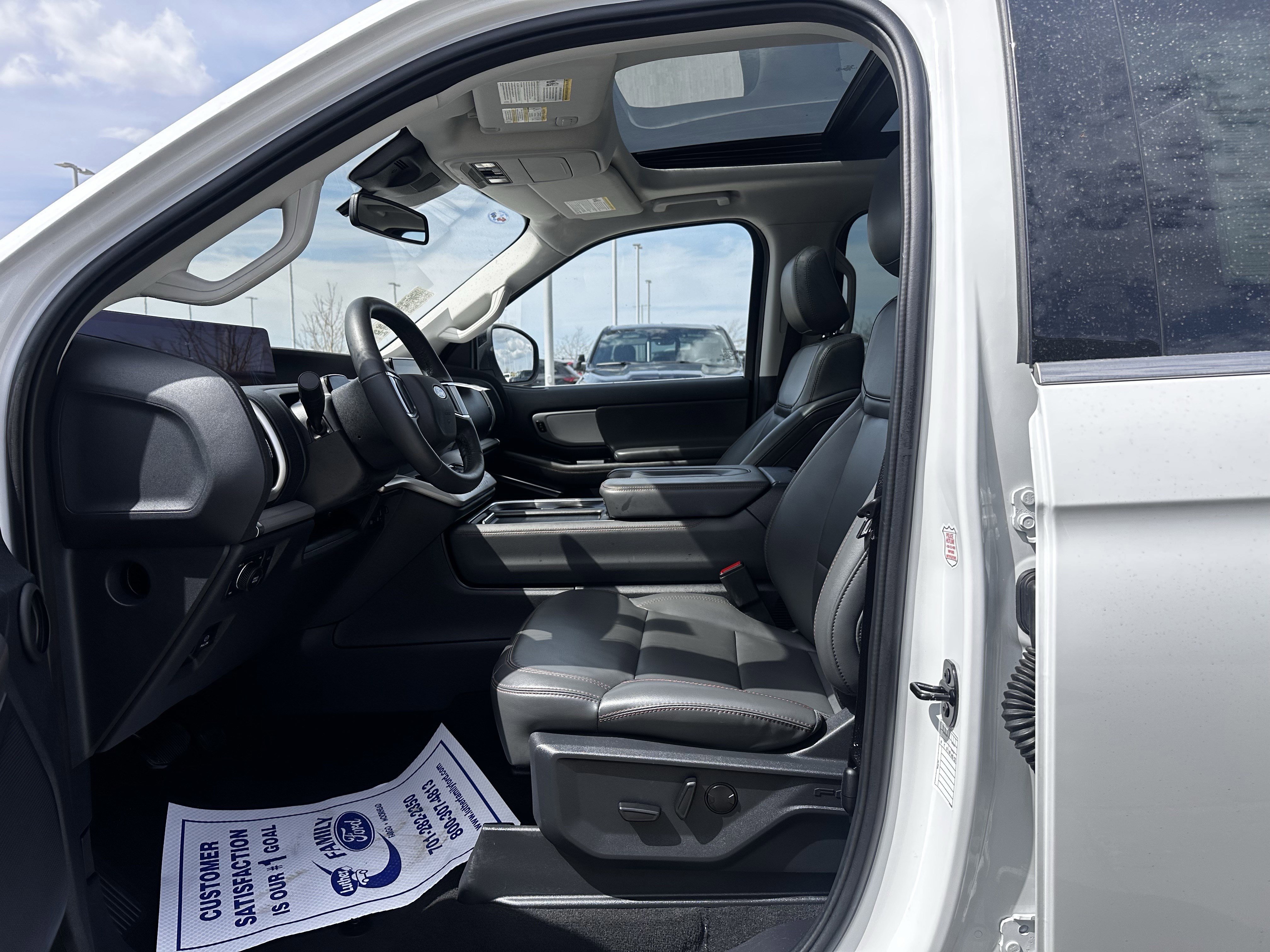 Certified 2025 Ford Expedition Active AWD/4WD image 18