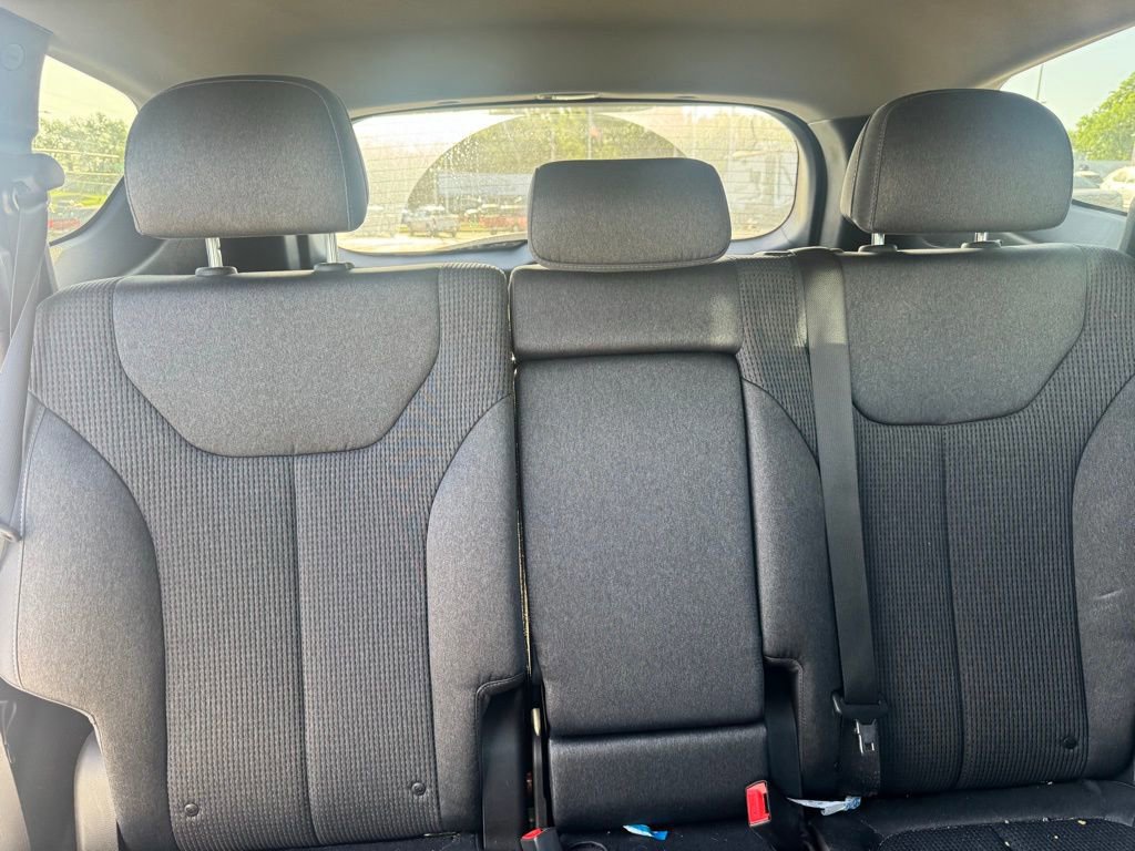 Used 2022 Hyundai Santa Fe SEL FWD image 9