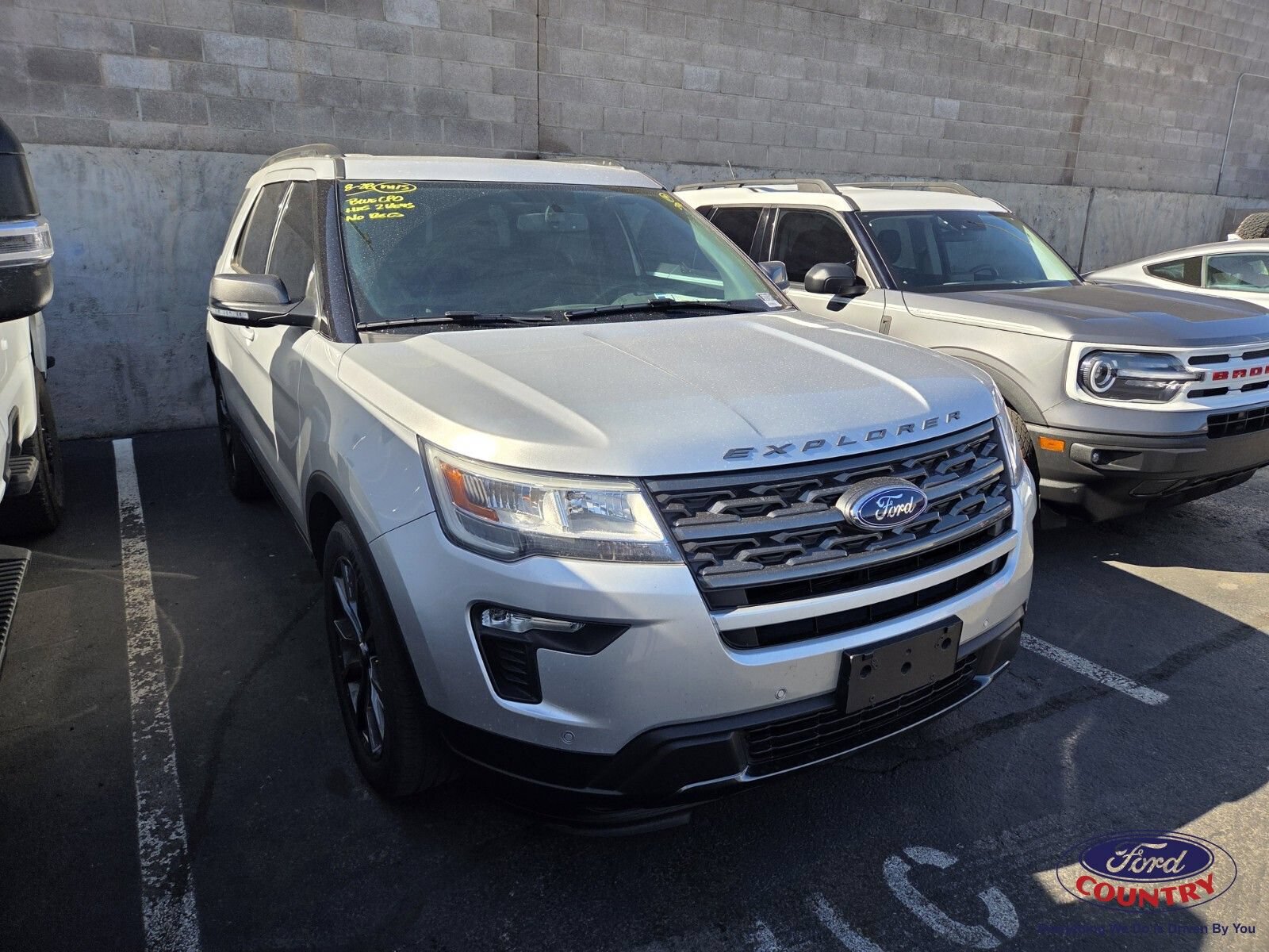 Certified 2019 Ford Explorer XLT w/ Equipment Group 202A FWD image 1