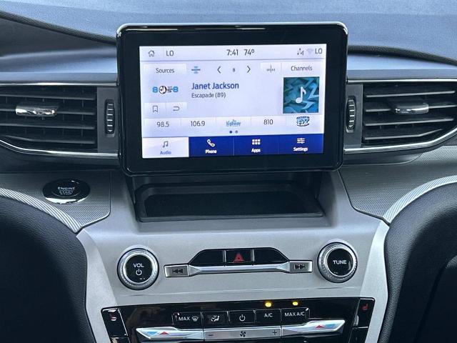 Certified 2022 Ford Explorer XLT w/ Equipment Group 202A AWD/4WD image 15
