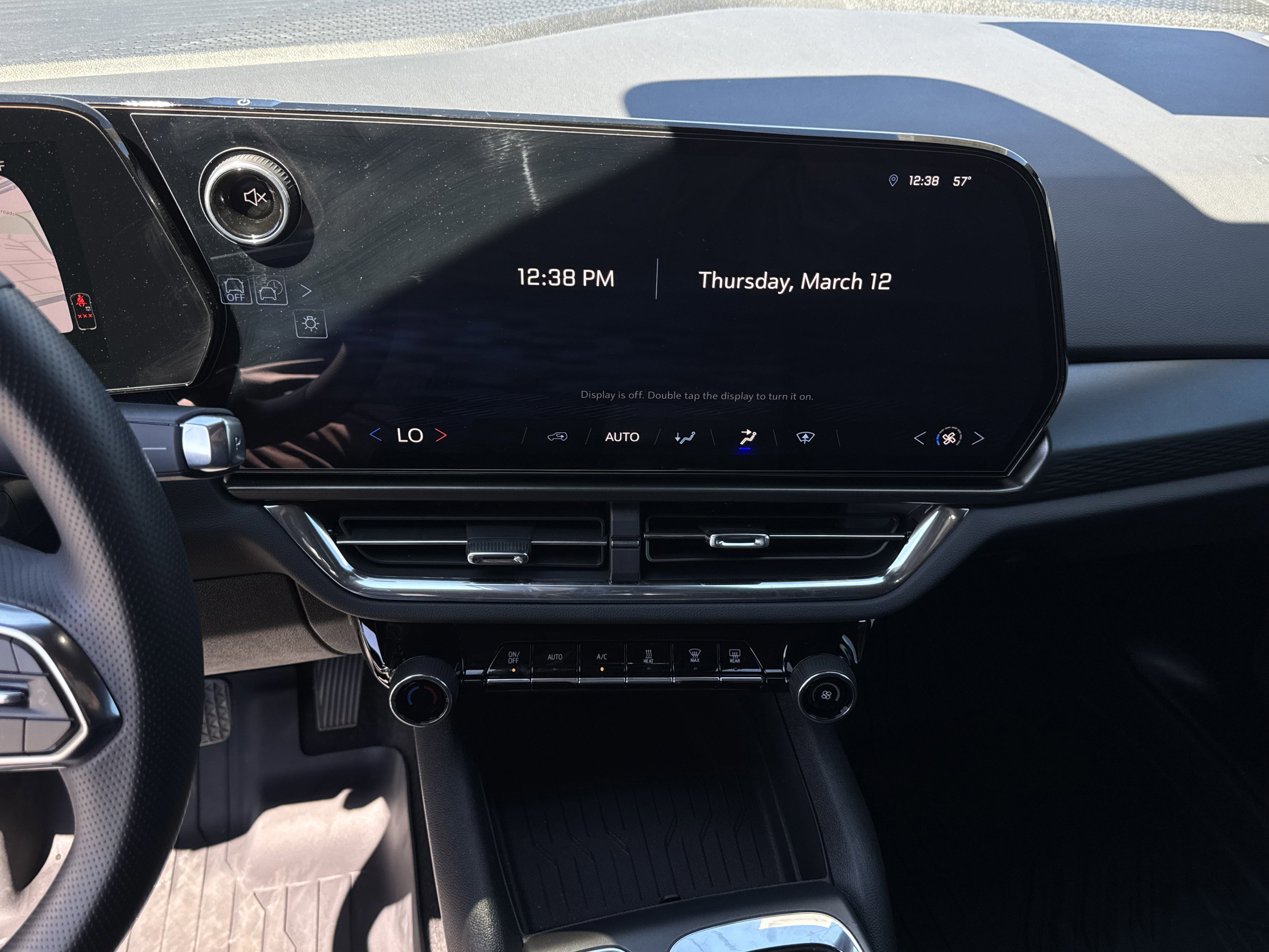 Used 2026 Chevrolet Equinox EV LT image 19