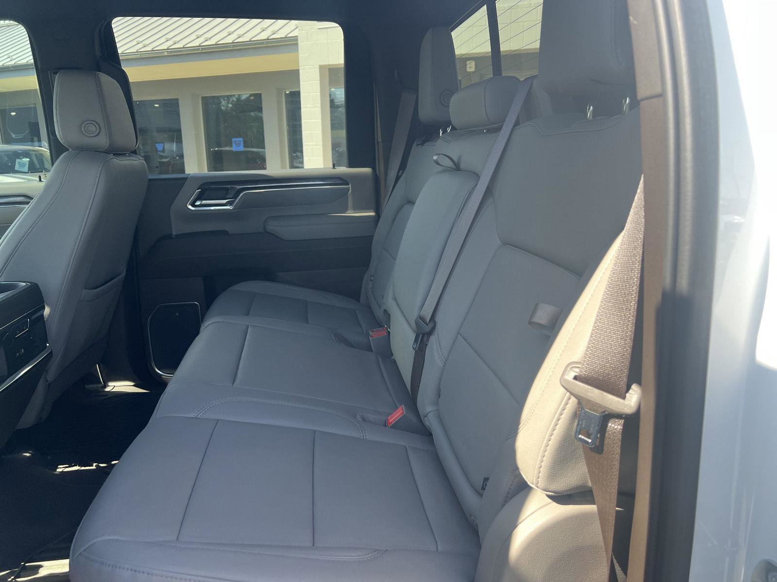 Used 2024 Chevrolet Silverado 3500 LTZ w/ LTZ Plus Package AWD/4WD image 10