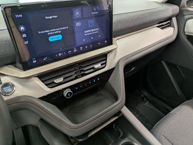 Certified 2025 Ford Explorer Active image 10