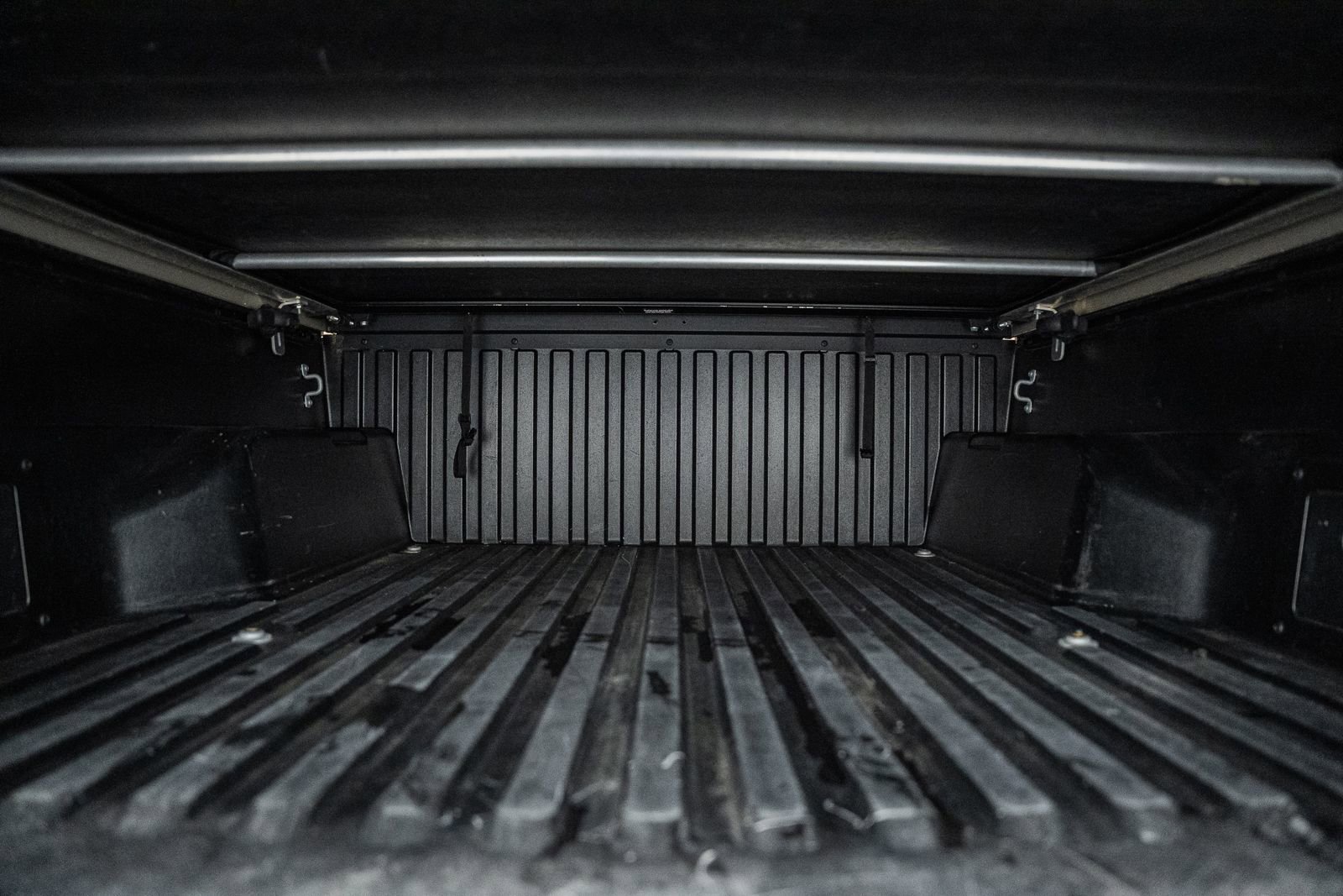 Used 2018 Toyota Tacoma SR5 AWD/4WD image 14