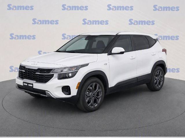 Used 2025 Kia Seltos LX AWD/4WD image 2