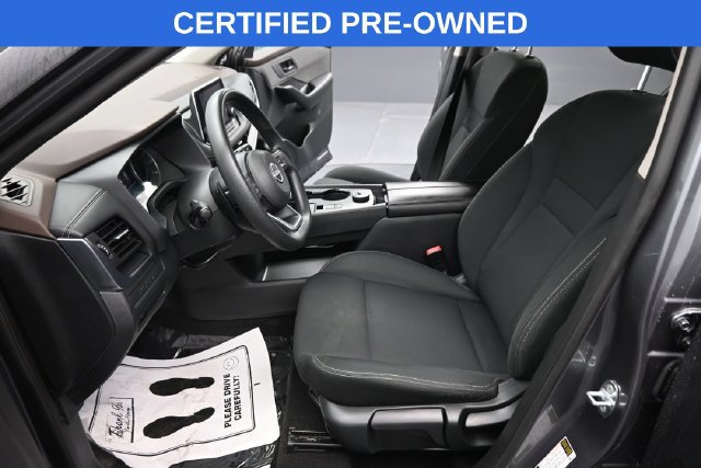 Used 2023 Nissan Rogue S AWD/4WD image 12
