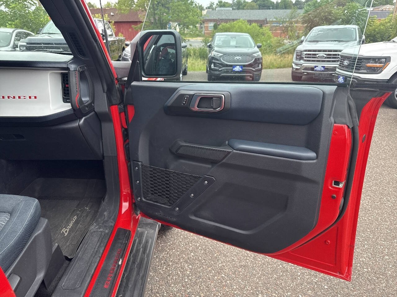 Certified 2023 Ford Bronco Heritage Edition AWD/4WD image 19