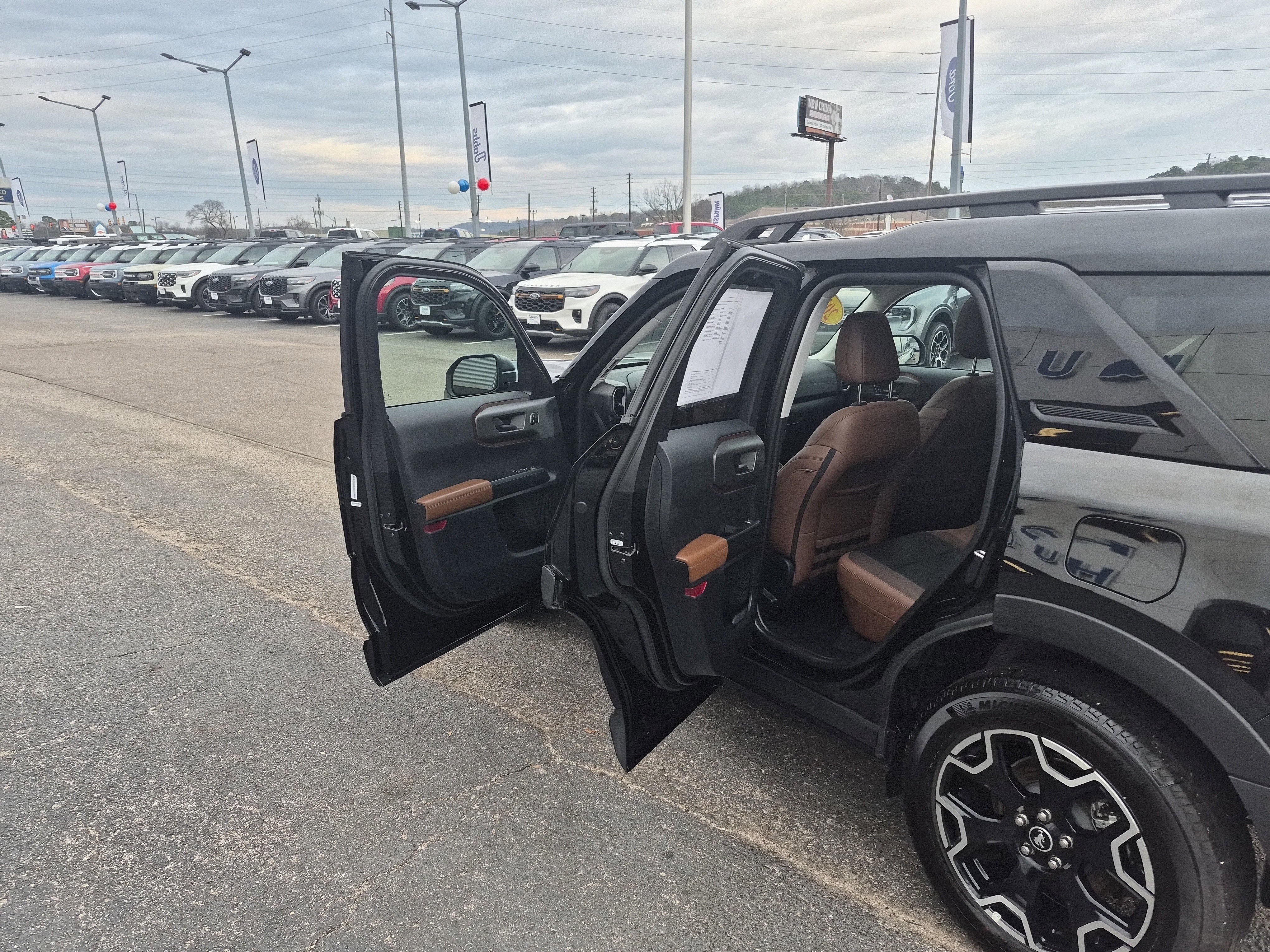 Certified 2025 Ford Bronco Sport Outer Banks w/ Outer Banks Tech Package+ image 14