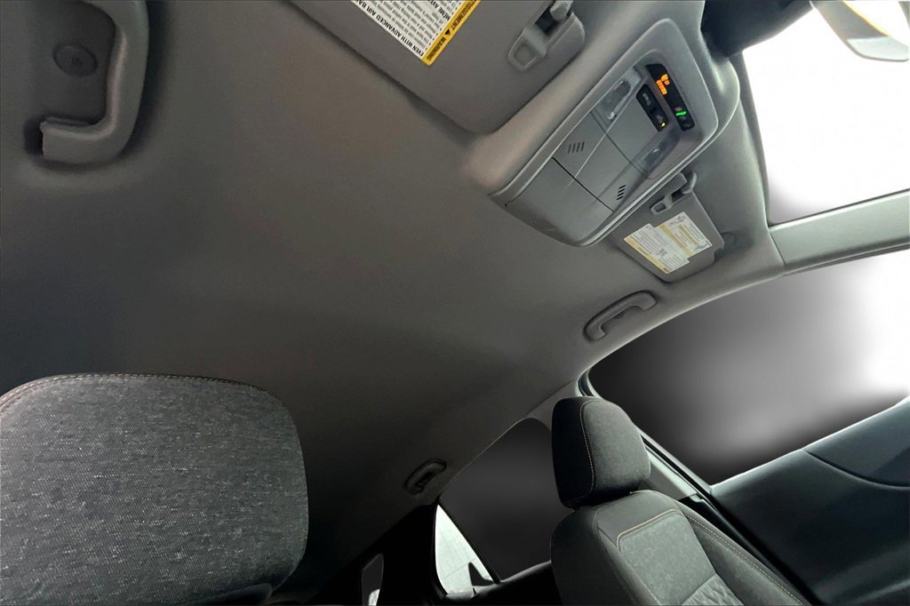 Used 2023 Chevrolet Equinox LT w/ Driver Convenience Package image 22