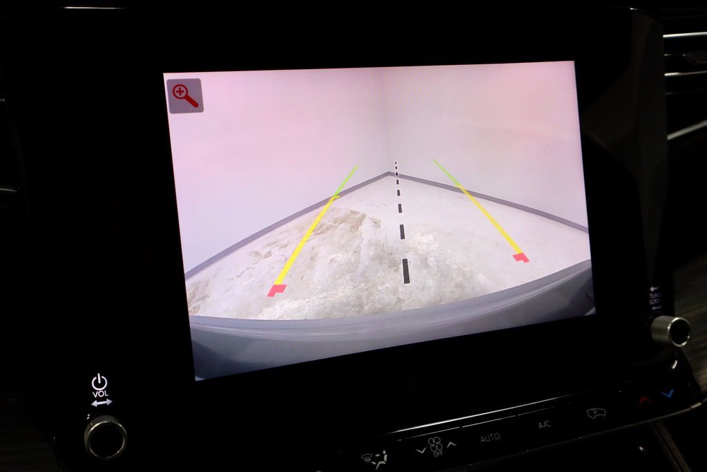 Used 2024 Jeep Wagoneer L Series II w/ Flexible Seating Group image 2