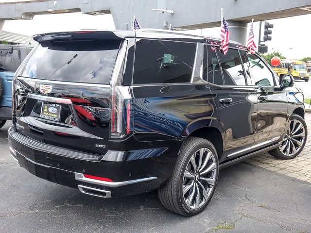 Used 2026 Cadillac Escalade Luxury w/ Touring Package AWD/4WD image 8