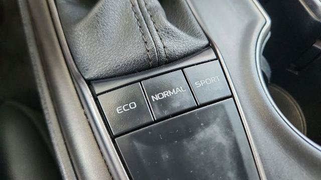 Used 2024 Toyota Camry SE FWD image 15