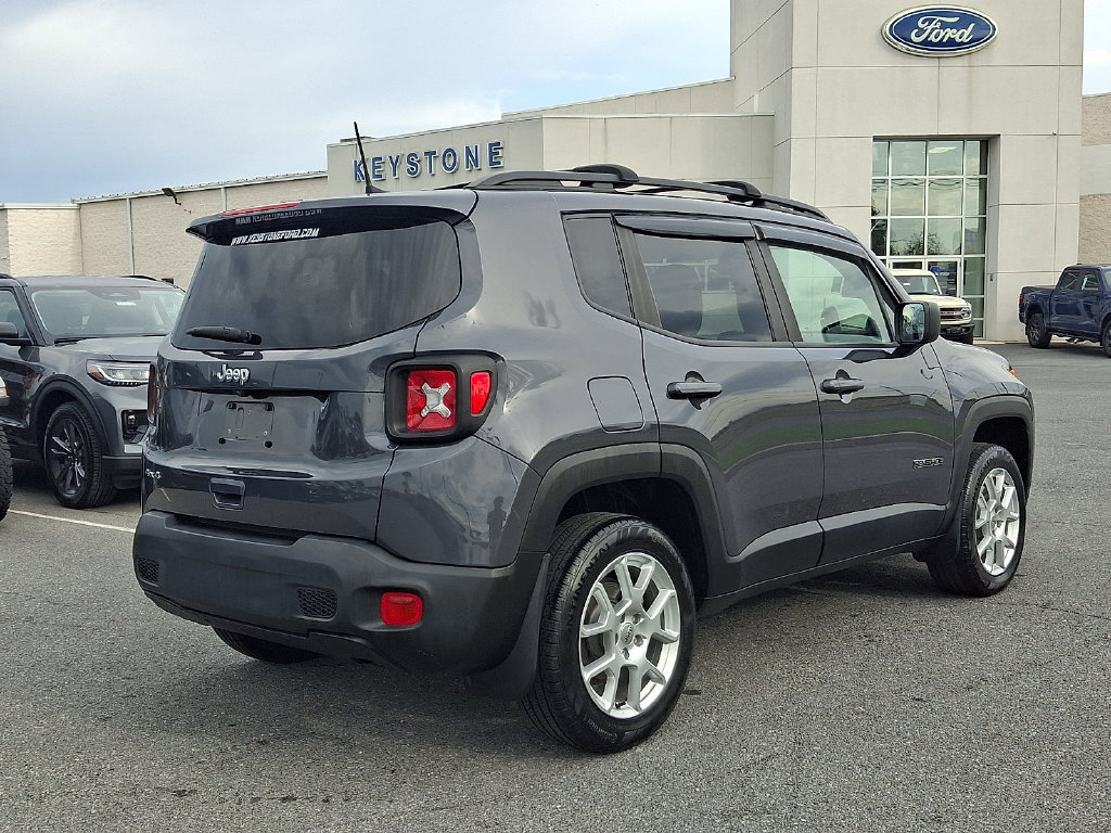 Used 2023 Jeep Renegade Latitude w/ Premium Group AWD/4WD image 6