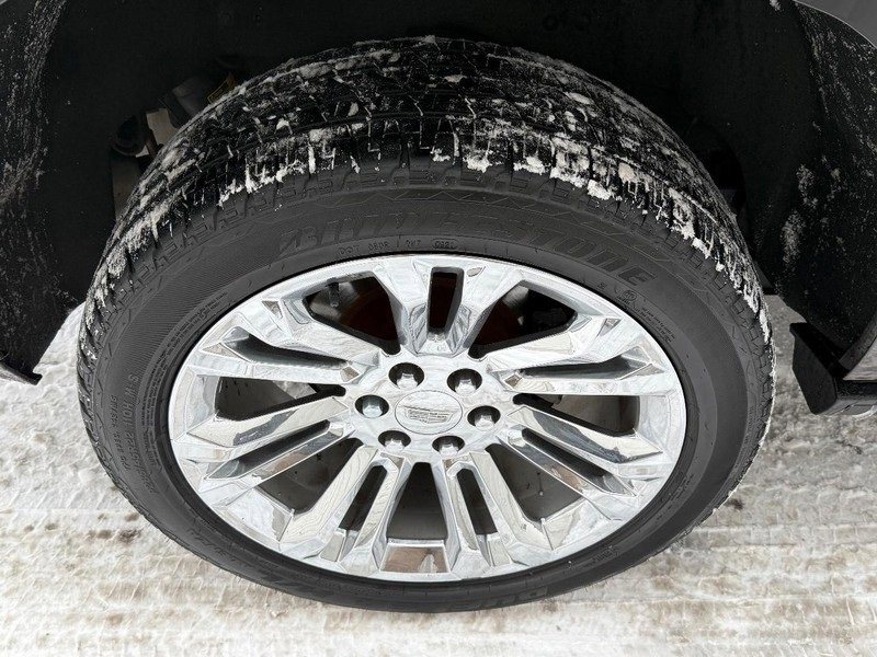 Used 2017 Cadillac Escalade Premium Luxury w/ LPO, Radiant Package image 7