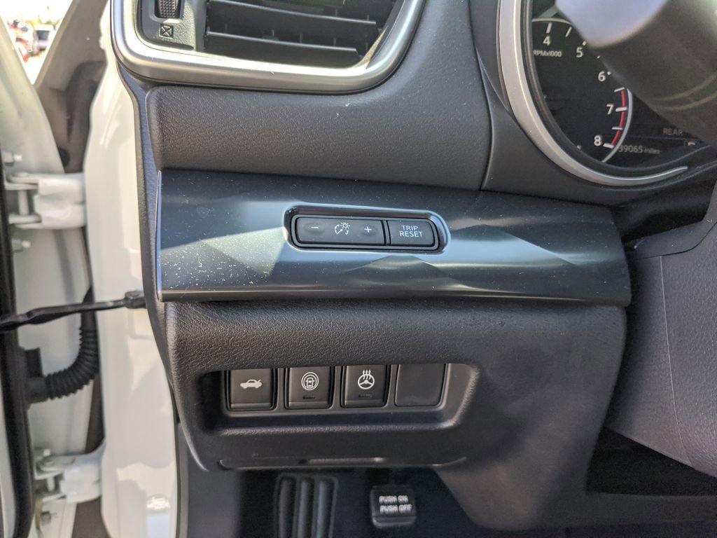 Used 2023 Nissan Maxima SR w/ Sport Mat Group image 26