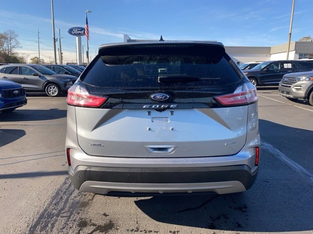 Certified 2024 Ford Edge SEL w/ Convenience Package image 4