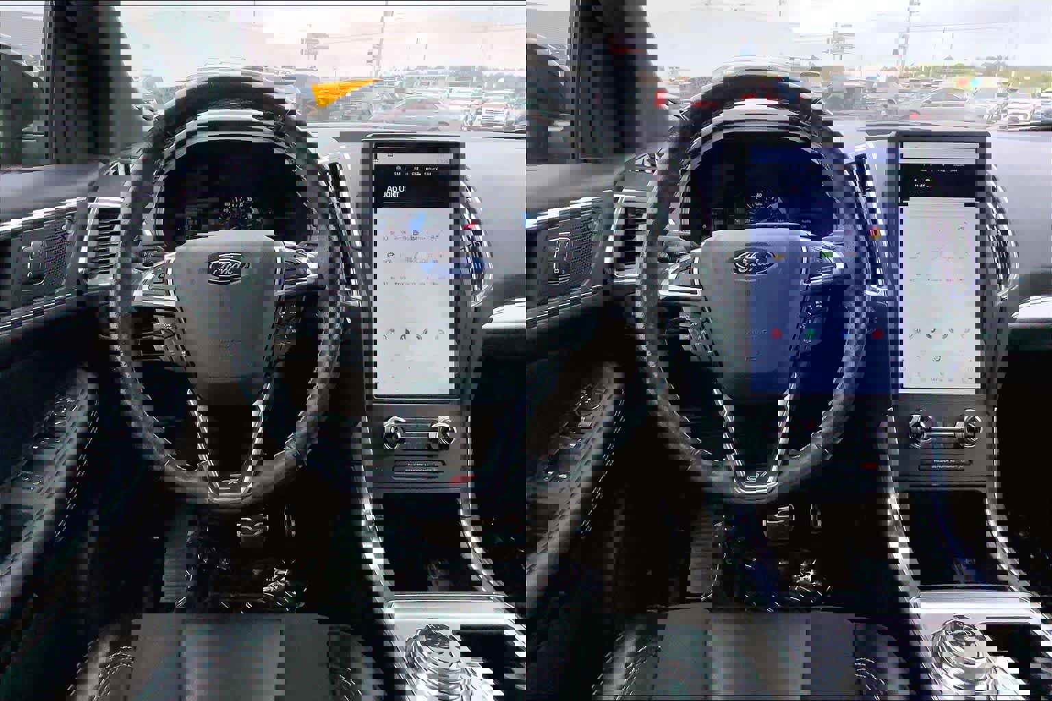 Certified 2022 Ford Edge ST w/ Equipment Group 401A image 8