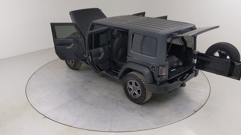Used 2017 Jeep Wrangler Unlimited Willys image 49