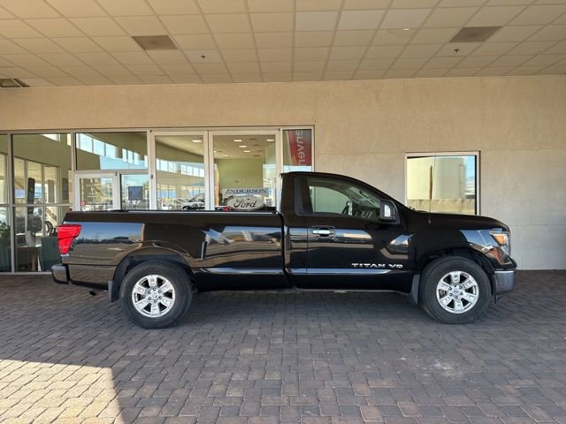 Used 2018 Nissan Titan SV w/ SV Utility Package RWD image 5