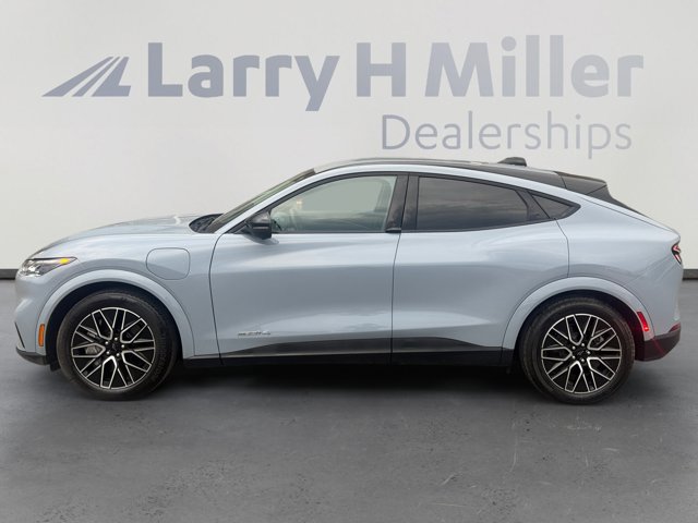 Certified 2025 Ford Mustang Mach-E Premium AWD/4WD image 2