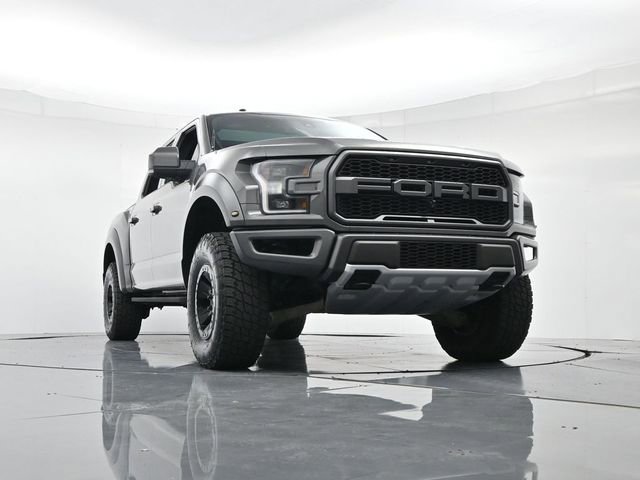 Certified 2018 Ford F150 Raptor w/ Equipment Group 802A Luxury image 32