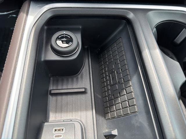 Certified 2025 Ford Expedition Platinum w/ Platinum Ultimate Package AWD/4WD image 35