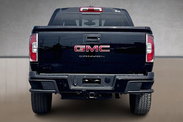 Used 2022 GMC Canyon AT4 w/ Trailering Package image 4