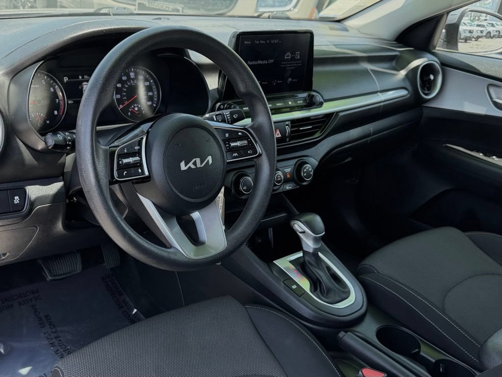 Used 2024 Kia Forte LXS FWD image 30