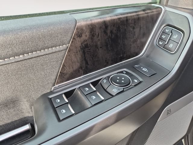 Certified 2024 Ford F250 Lariat w/ Lariat Ultimate Package AWD/4WD image 10
