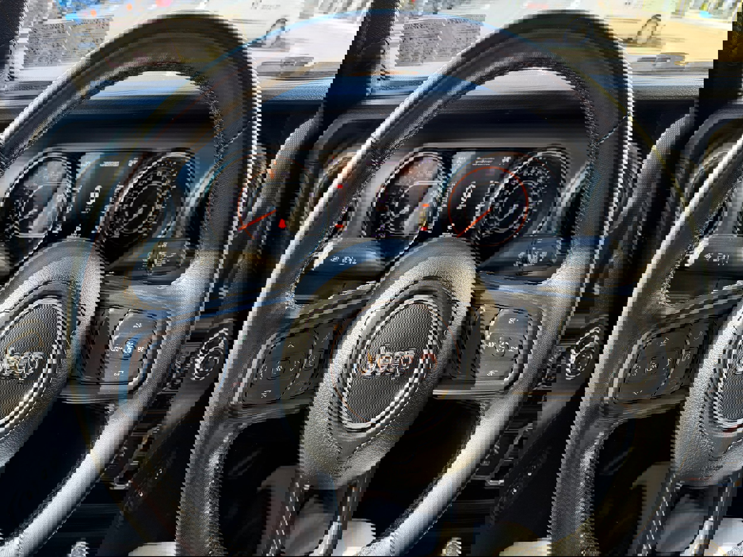 Used 2021 Jeep Gladiator Willys image 18