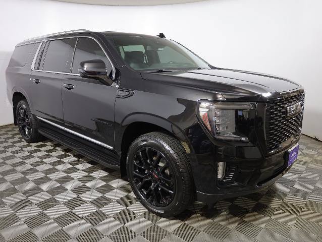 Used 2024 GMC Yukon XL Denali AWD/4WD image 4