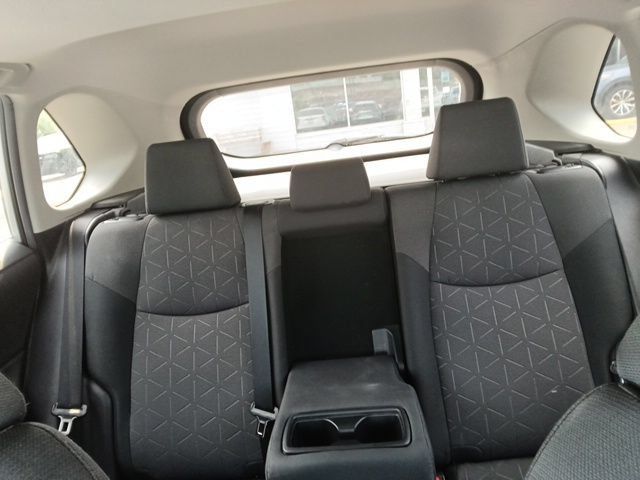 Used 2019 Toyota RAV4 XLE AWD/4WD image 9