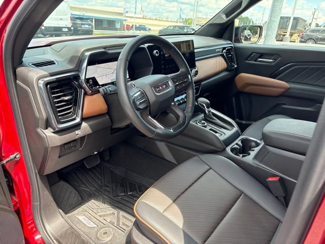 Used 2026 GMC Canyon AT4 w/ Technology Plus Package AWD/4WD image 8