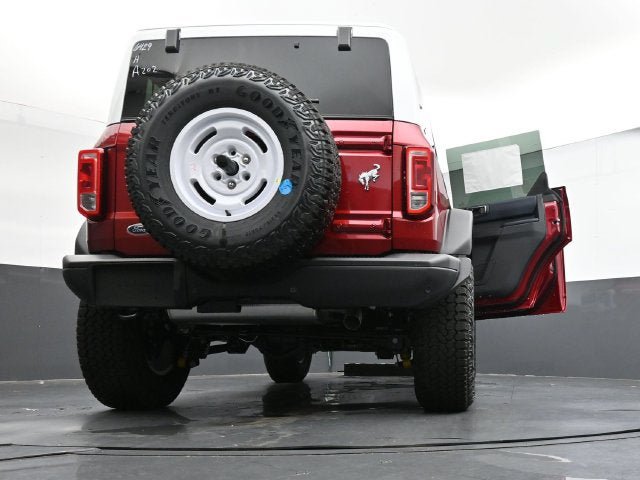 Certified 2025 Ford Bronco Heritage Edition AWD/4WD image 37